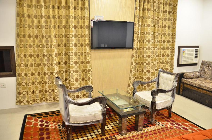 Hotel Popular Amritsar Ngoại thất bức ảnh