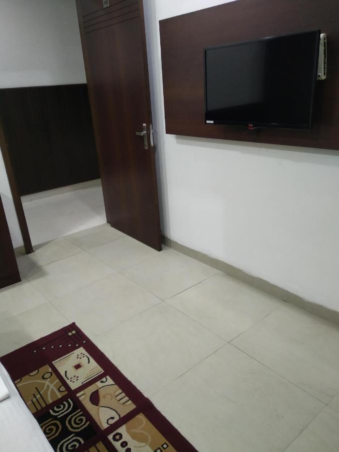 Hotel Popular Amritsar Ngoại thất bức ảnh